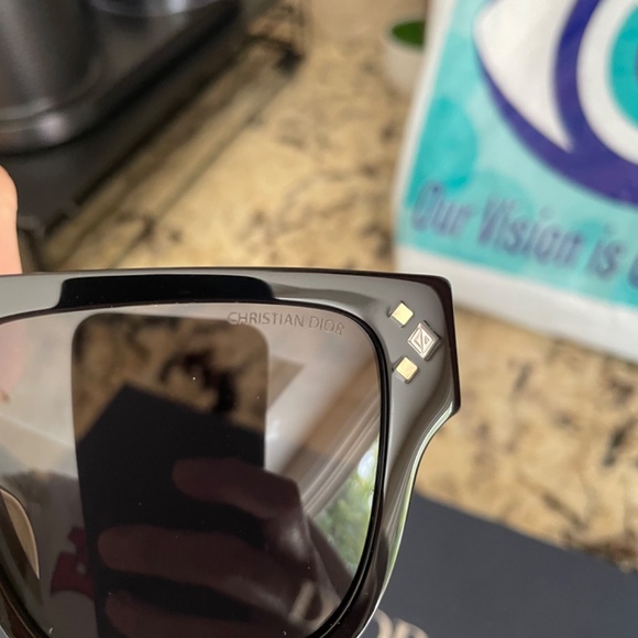 Dior Sunglasses - Picture 5 of 8